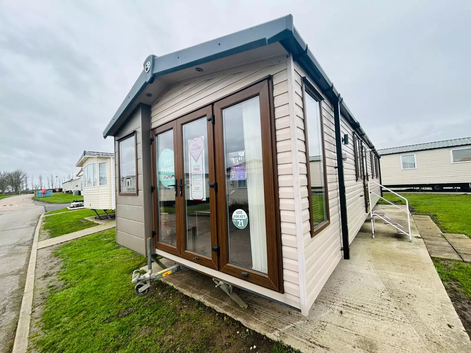 property gallery image 1