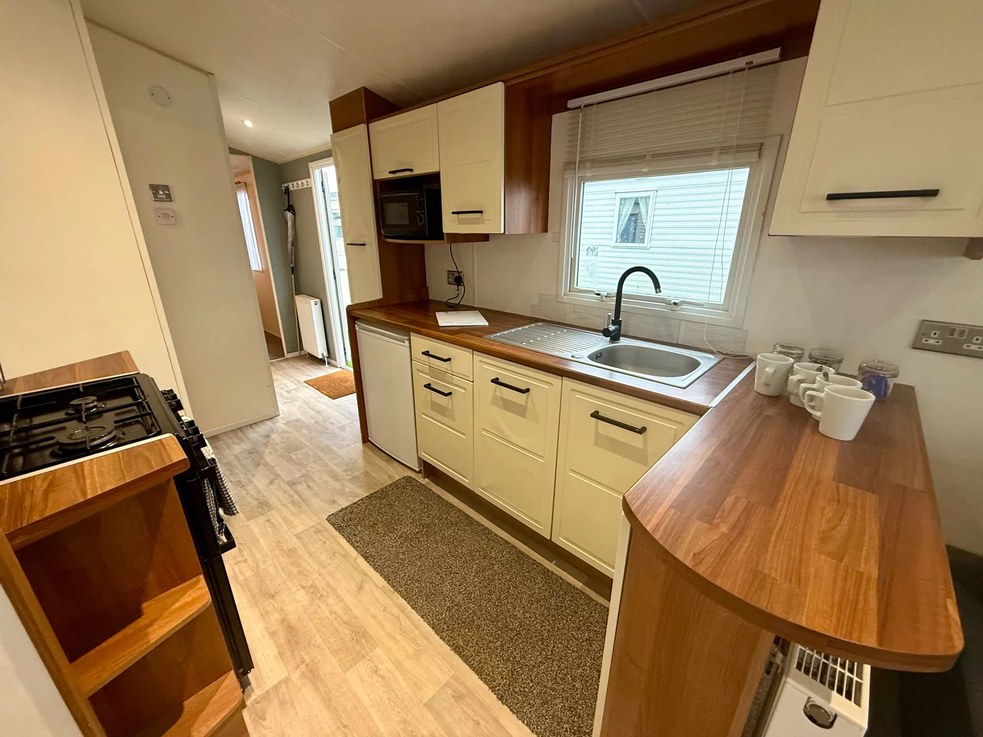 property gallery image 4